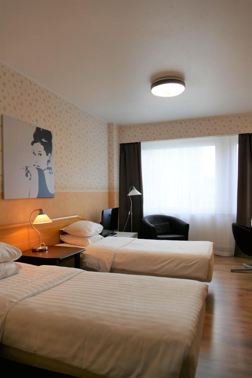 Linnanpiha Bed & Breakfast 劳马 外观 照片